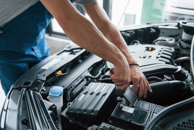 Pourquoi votre batterie auto peut lâcher en été (et comment l&rsquo;éviter)